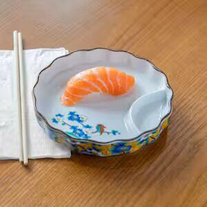 Salmon Sushi (1 pcs)