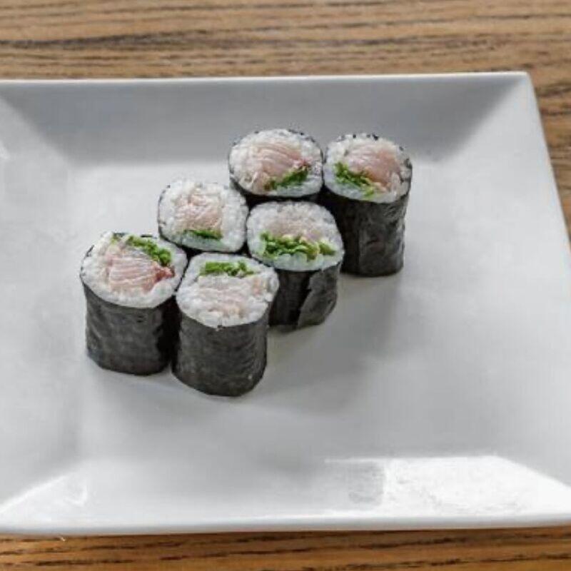 Yellowtail Scallion  Roll (6pc)