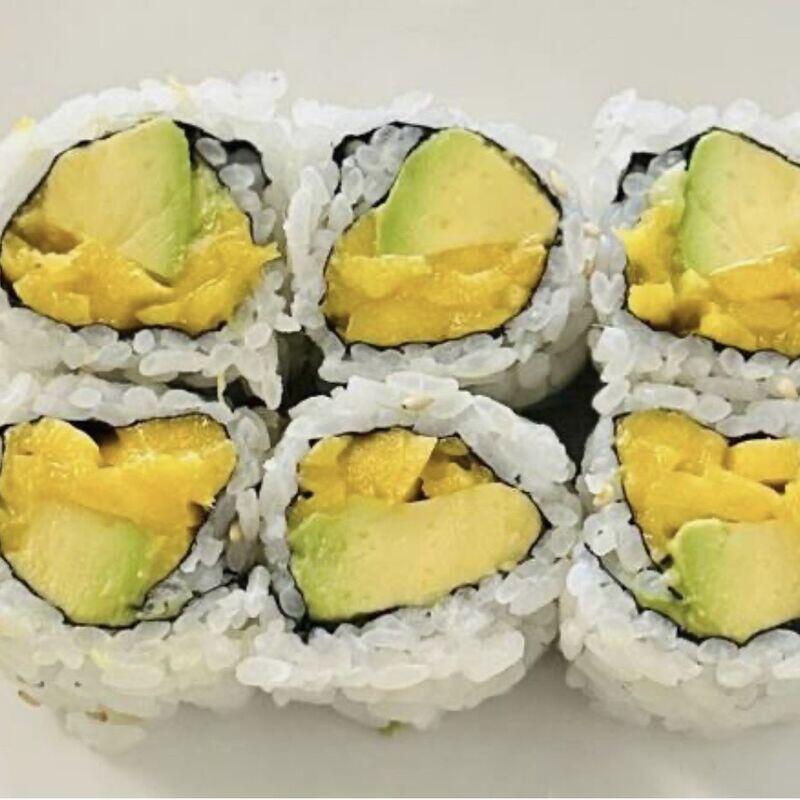 Mango Avocado Roll (6pc)