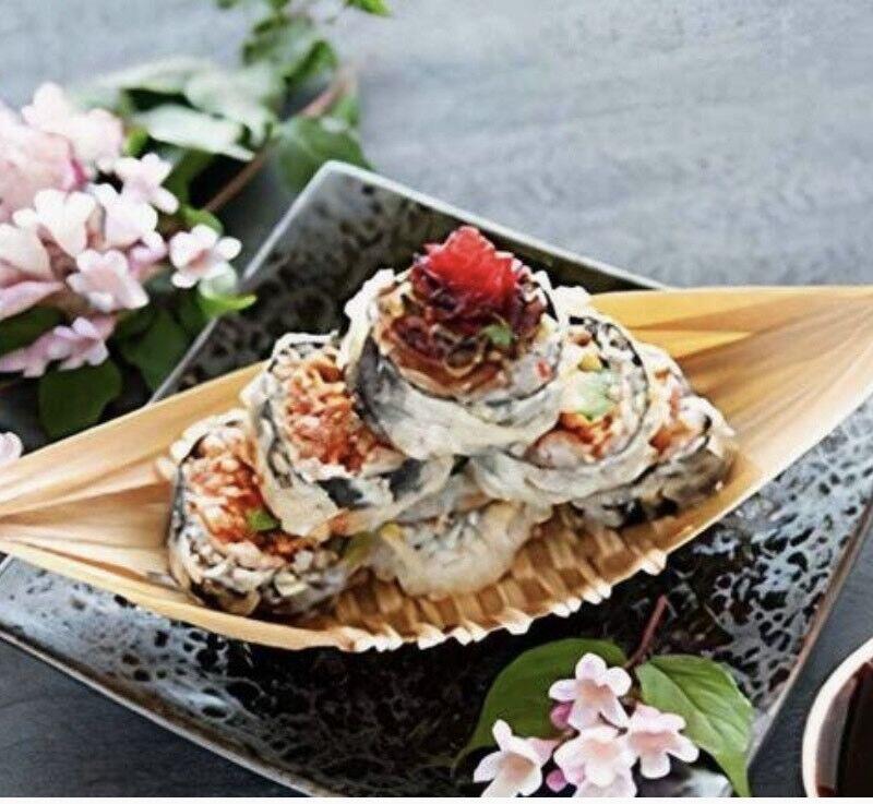 Godzilla Roll (8pc)