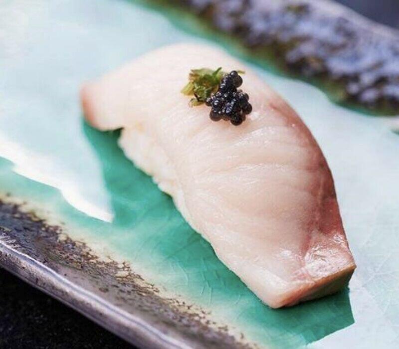 Yellowtail  Sushi (1 pcs)